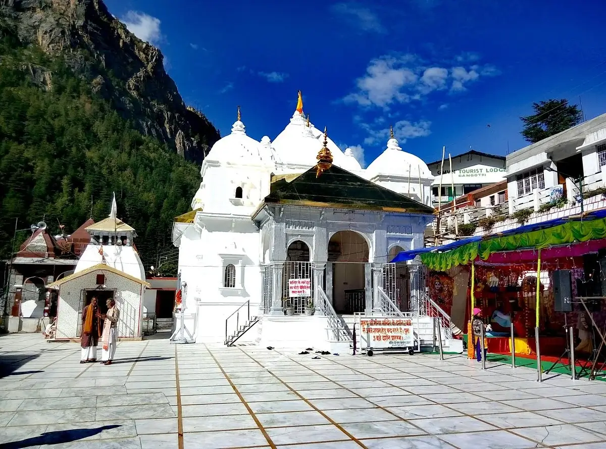 Dehradun to Gangotri taxi Dehradun to Gangotri taxi