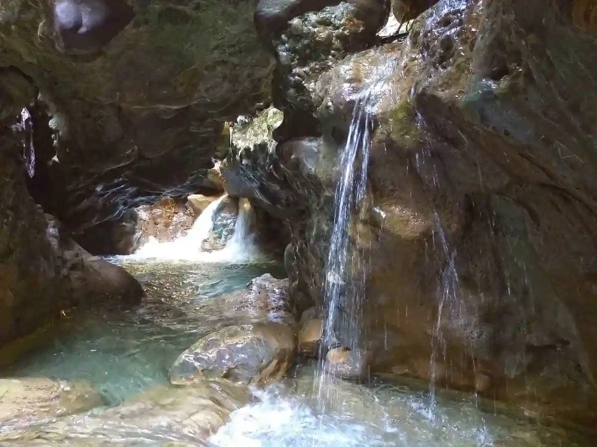 Robber's Cave in Dehradun Robber's Cave in Dehradun