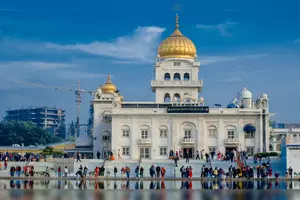 Gurudwara Shri Bangla Sahib Gurudwara Shri Bangla Sahib